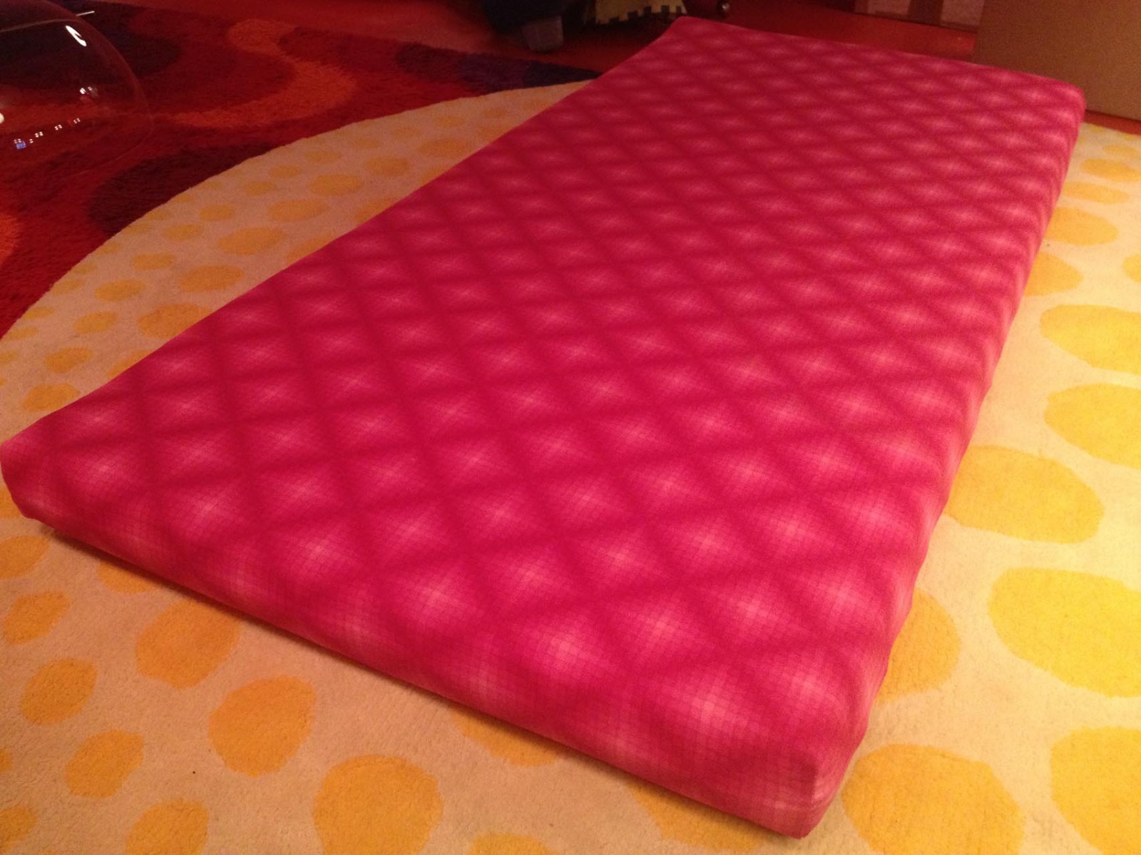 small checkers mattress 003