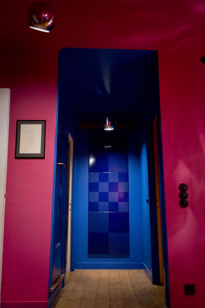Pantonworld blue room