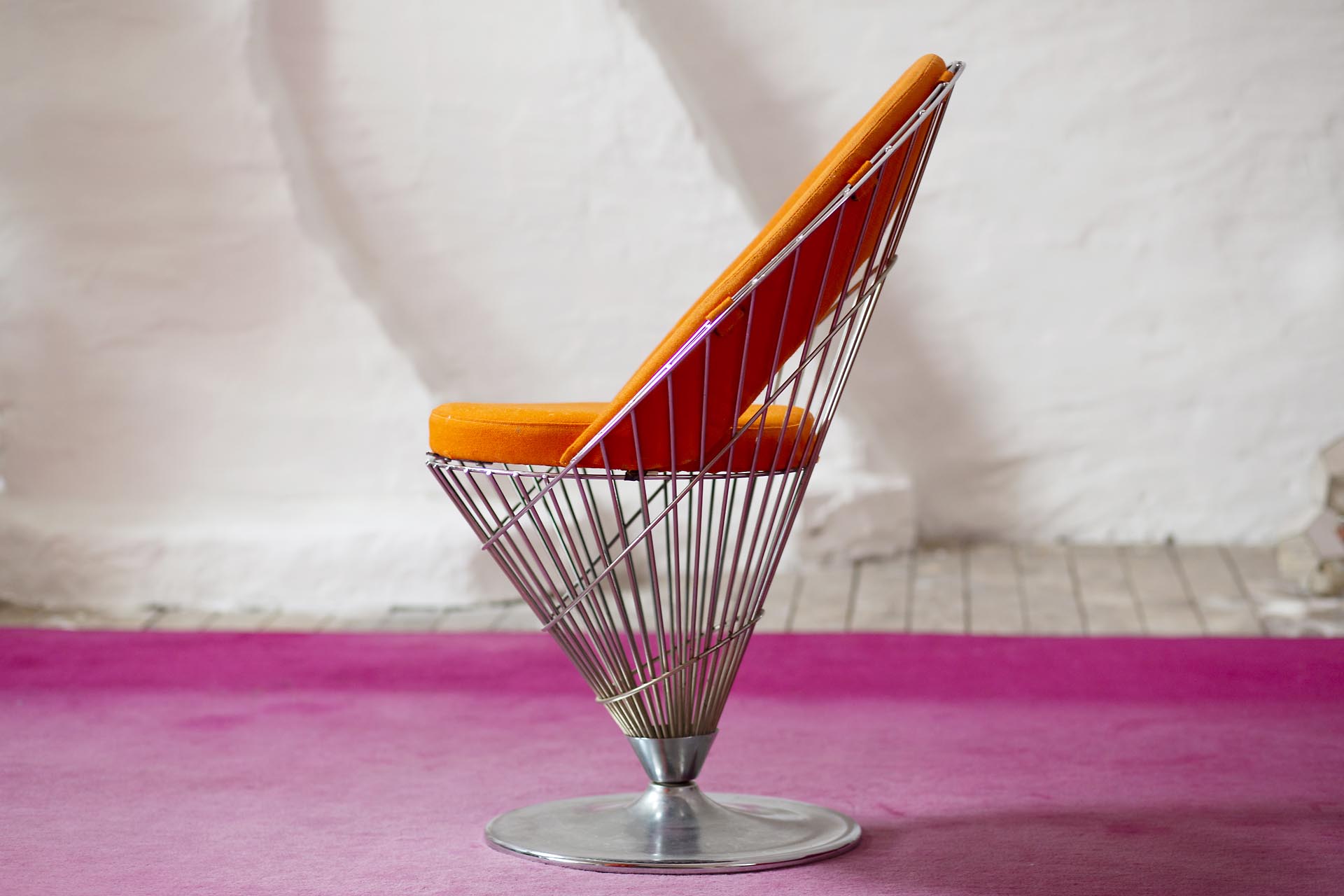1970-80 Wire Cone Chair 002
