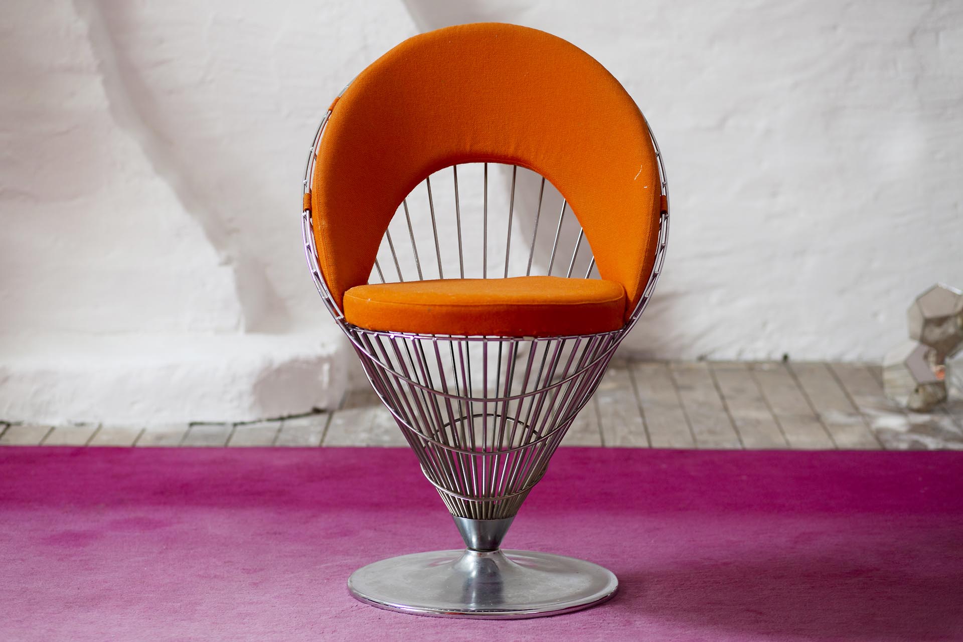1970-80 Wire Cone Chair 005